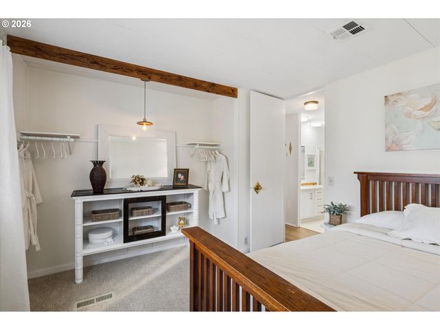1800 LAKEWOOD Ct 47, Eugene, OR 97402