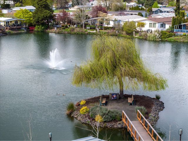 1800 LAKEWOOD Ct 47, Eugene, OR 97402
