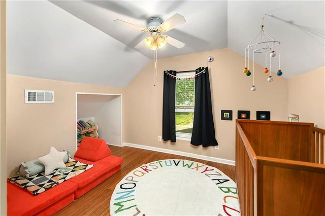 8917 W 51st Street, Merriam, KS 66203