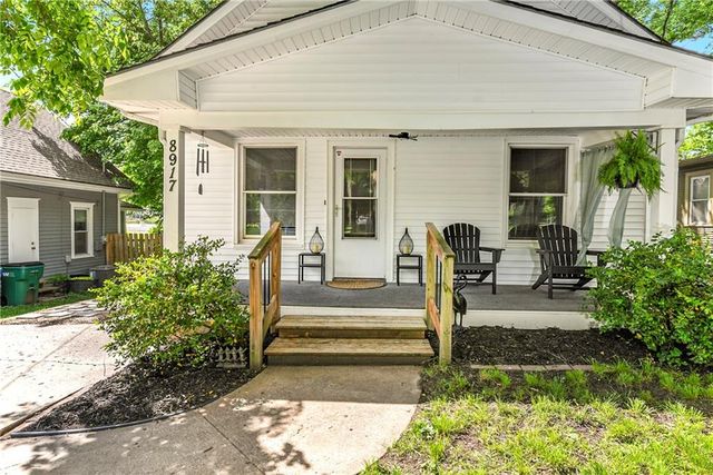 8917 W 51st Street, Merriam, KS 66203