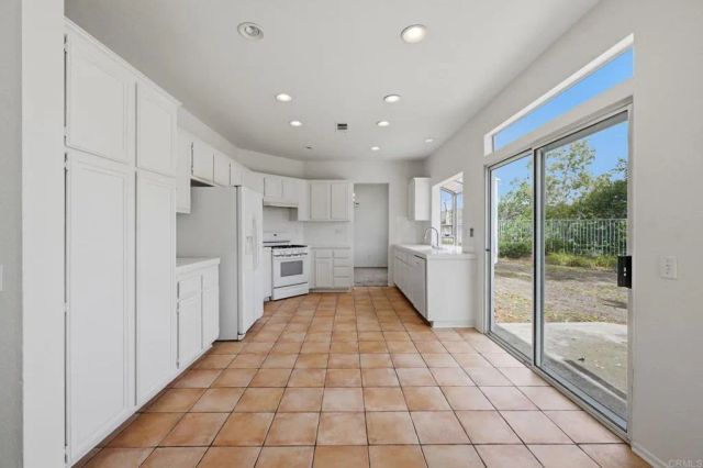 4828 Cardiff Bay Drive, Oceanside, CA 92057