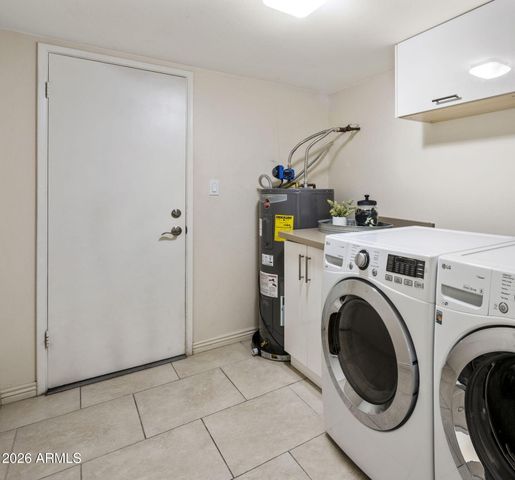 2432 E PIESTEWA PEAK Drive, Phoenix, AZ 85016