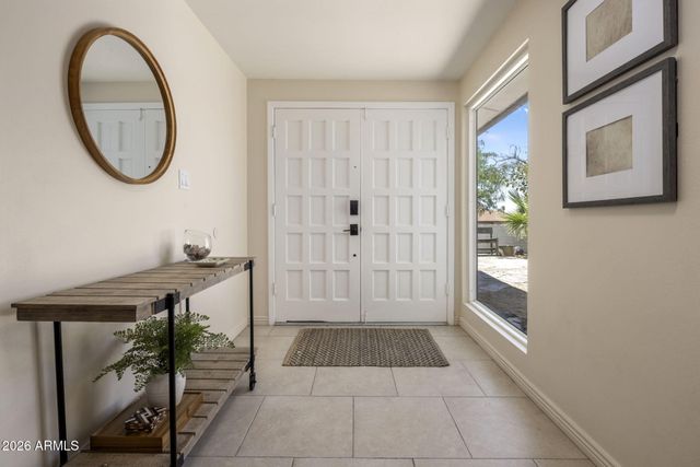 2432 E PIESTEWA PEAK Drive, Phoenix, AZ 85016