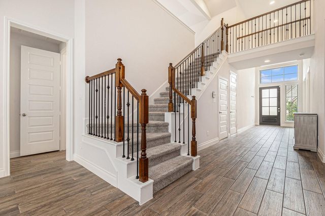 211 Painted Trillium Drive, Conroe, TX 77304