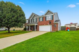 2352 S Logan Drive, New Palestine, IN 46163