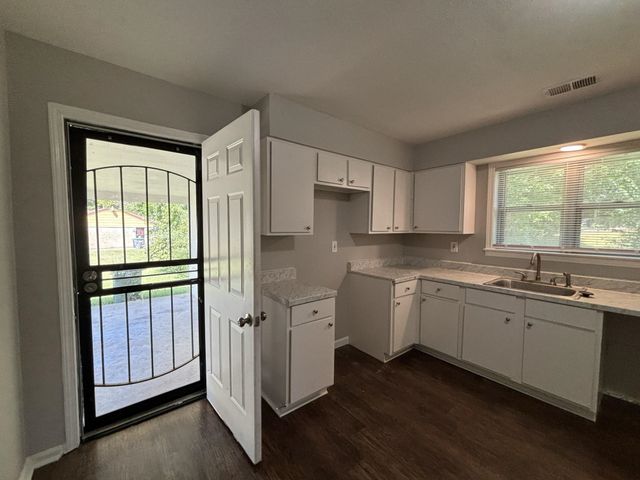 4100 CLIFFDALE ST, Memphis, TN 38127