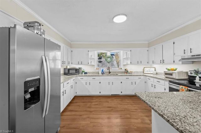 612 Reeder Road, Seagrove, NC 27341
