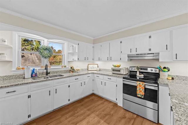 612 Reeder Road, Seagrove, NC 27341