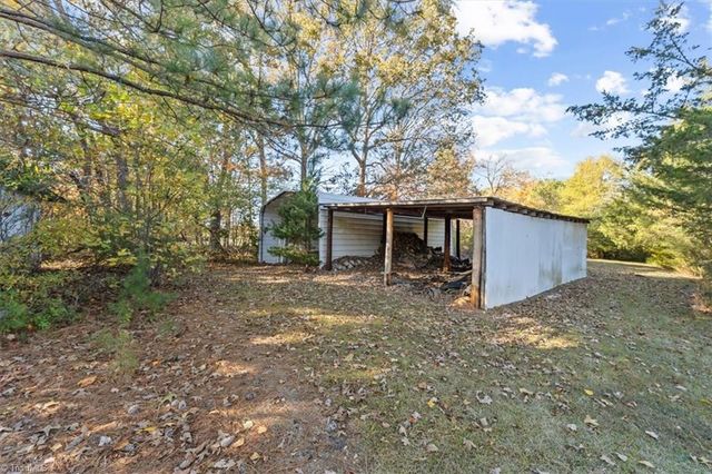 612 Reeder Road, Seagrove, NC 27341