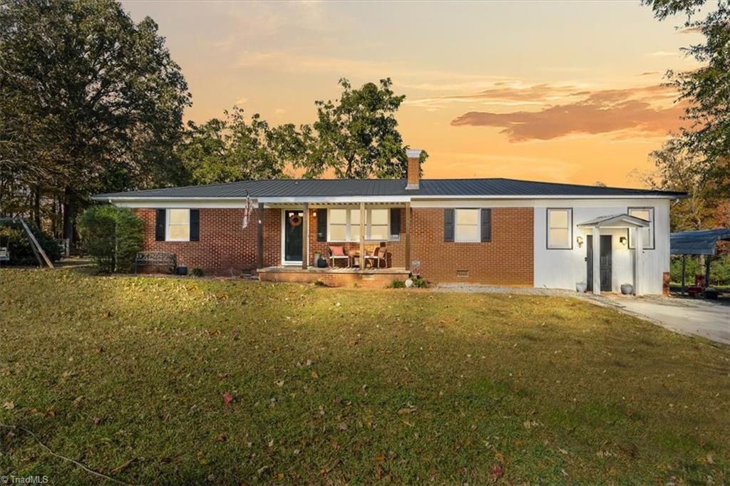 612 Reeder Road, Seagrove, NC 27341