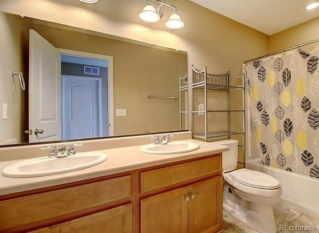 2127 S Ceylon Court, Aurora, CO 80013