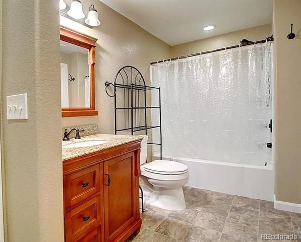 2127 S Ceylon Court, Aurora, CO 80013