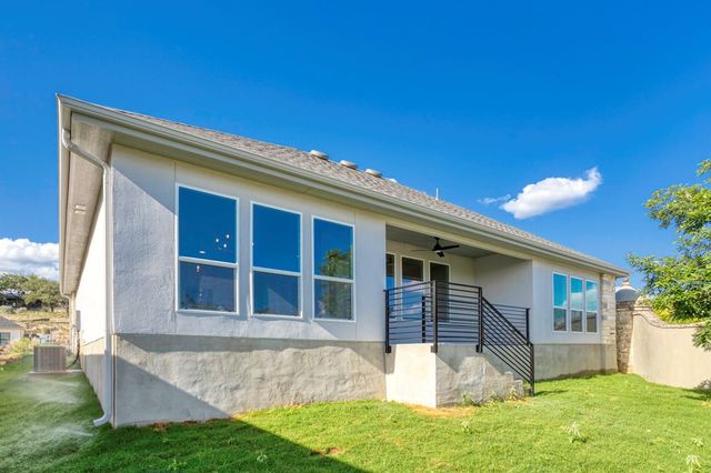 1901 N Chateau Lane, Kerrville, TX 78028