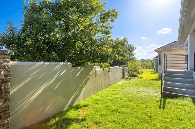 1901 N Chateau Lane, Kerrville, TX 78028