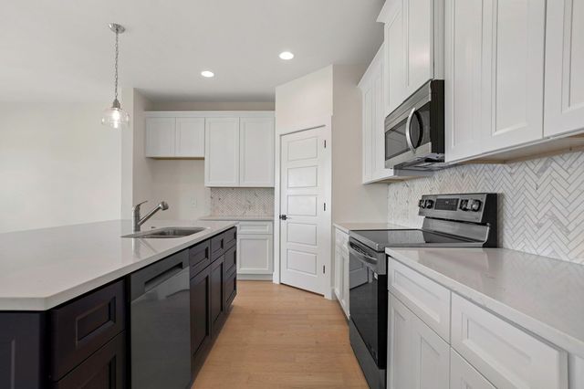 1901 N Chateau Lane, Kerrville, TX 78028