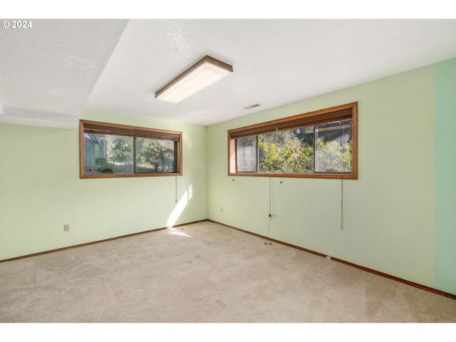 23200 Foss Rd, Nehalem, OR 97131