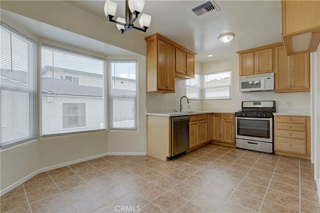 559 E Providencia, Burbank, CA 91501