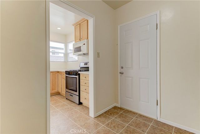 559 E Providencia, Burbank, CA 91501