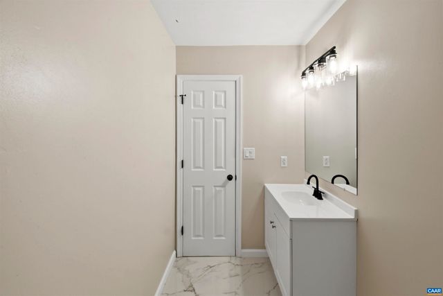 19 KIOWA LN, Palmyra, VA 22963