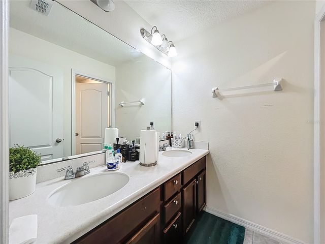 390 MISTY GROVE LANE, Sanford, FL 32771