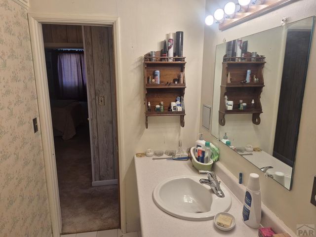 901 San Juan Ave, La Junta, CO 81050