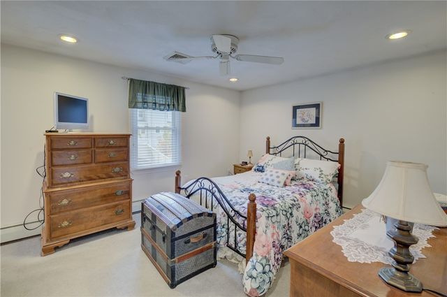 60 North Street, Cranston, RI 02920