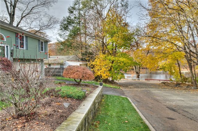 60 North Street, Cranston, RI 02920