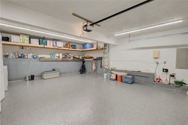 60 North Street, Cranston, RI 02920