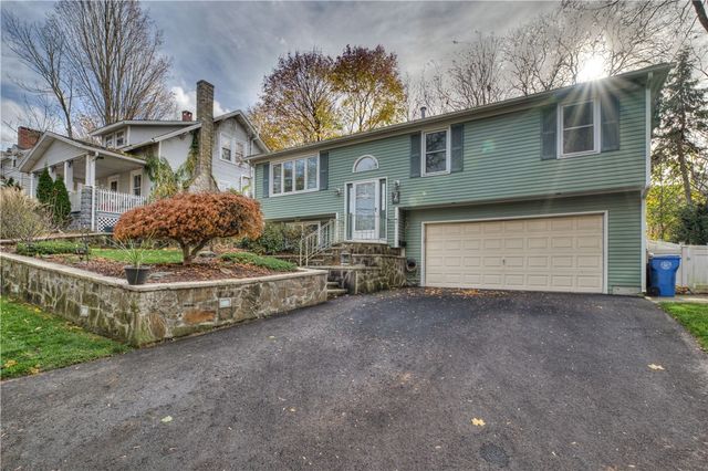 60 North Street, Cranston, RI 02920