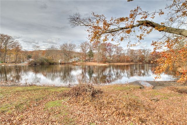 60 North Street, Cranston, RI 02920