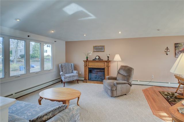 60 North Street, Cranston, RI 02920