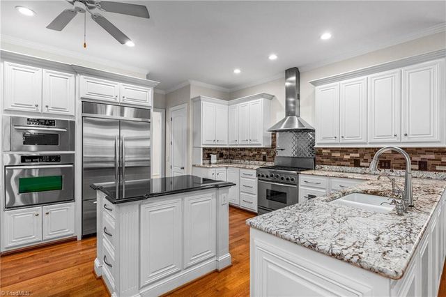 537 Montclaire Drive, Mount Airy, NC 27030