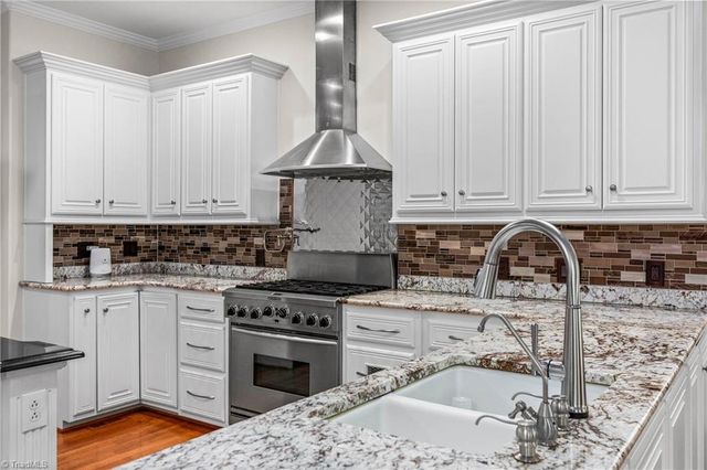 537 Montclaire Drive, Mount Airy, NC 27030
