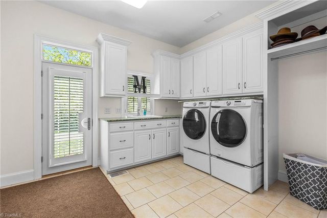 537 Montclaire Drive, Mount Airy, NC 27030