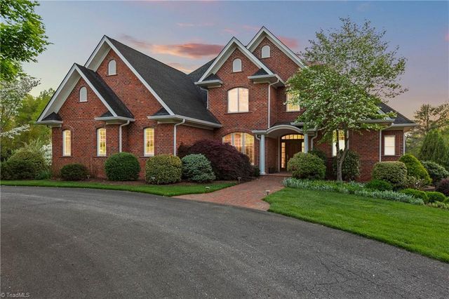 537 Montclaire Drive, Mount Airy, NC 27030