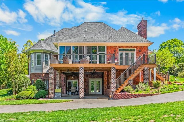 537 Montclaire Drive, Mount Airy, NC 27030