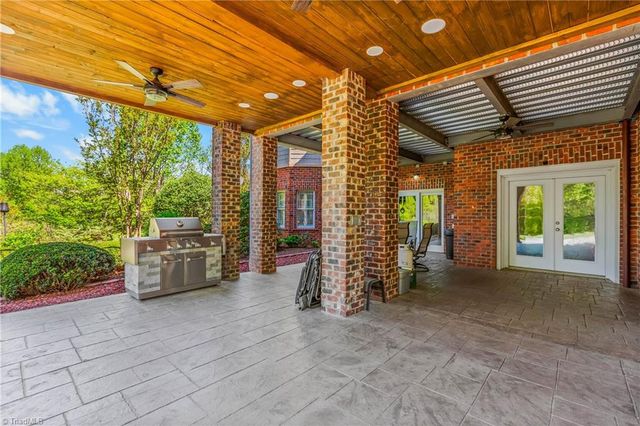 537 Montclaire Drive, Mount Airy, NC 27030