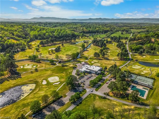 537 Montclaire Drive, Mount Airy, NC 27030