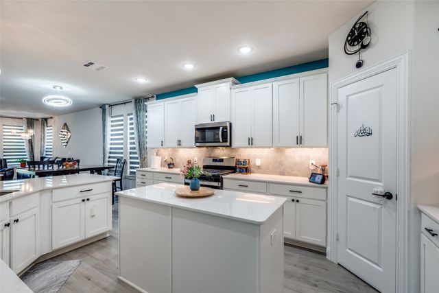 7636 Cherry Blossom Lane, Little Elm, TX 76227