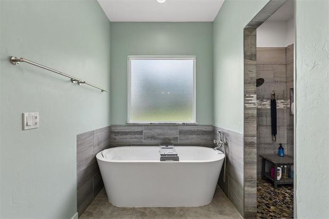 940 NW 35th Street, Moore, OK 73160