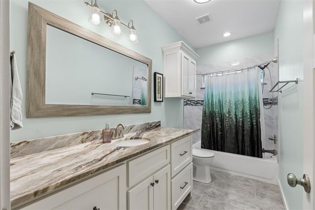 940 NW 35th Street, Moore, OK 73160