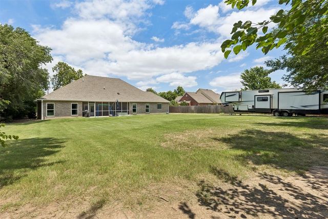 940 NW 35th Street, Moore, OK 73160