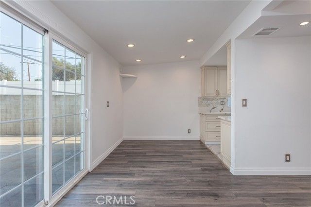 9502 Laurel Canyon, Arleta (los Angeles), CA 91331