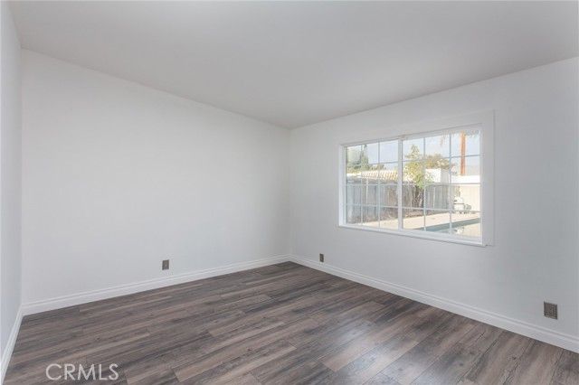 9502 Laurel Canyon, Arleta (los Angeles), CA 91331