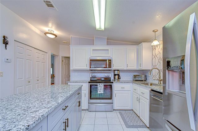 37232 NEUKOM AVENUE, Zephyrhills, FL 33541