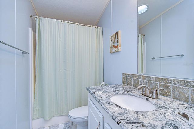 37232 NEUKOM AVENUE, Zephyrhills, FL 33541