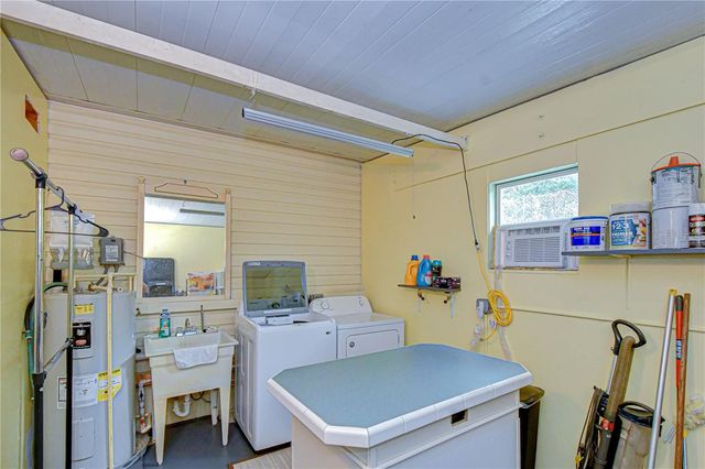 37232 NEUKOM AVENUE, Zephyrhills, FL 33541