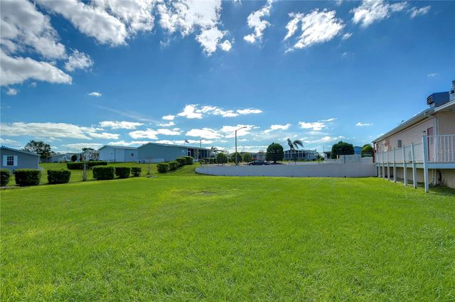 37232 NEUKOM AVENUE, Zephyrhills, FL 33541