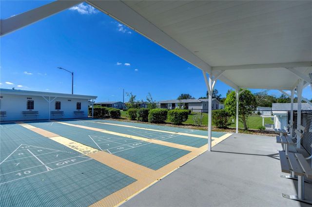 37232 NEUKOM AVENUE, Zephyrhills, FL 33541