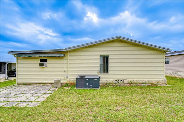 37232 NEUKOM AVENUE, Zephyrhills, FL 33541